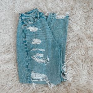 American Eagle Mom Jeans